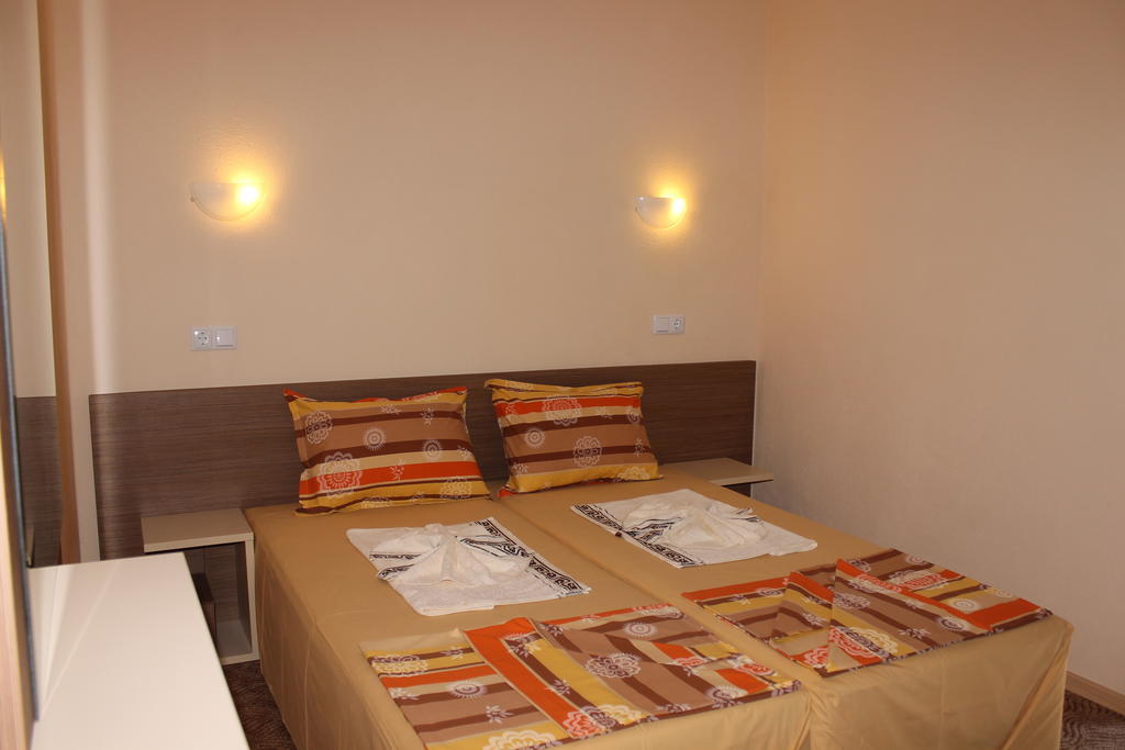 Fits Guest House Primorsko Habitación foto