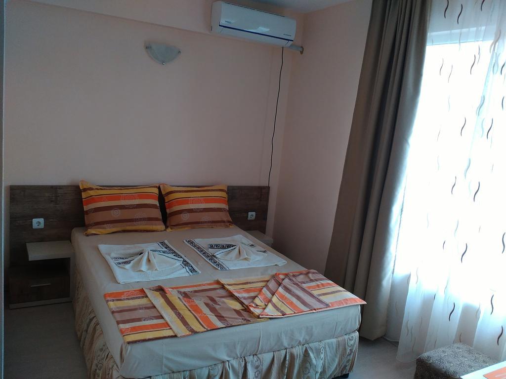 Fits Guest House Primorsko Exterior foto