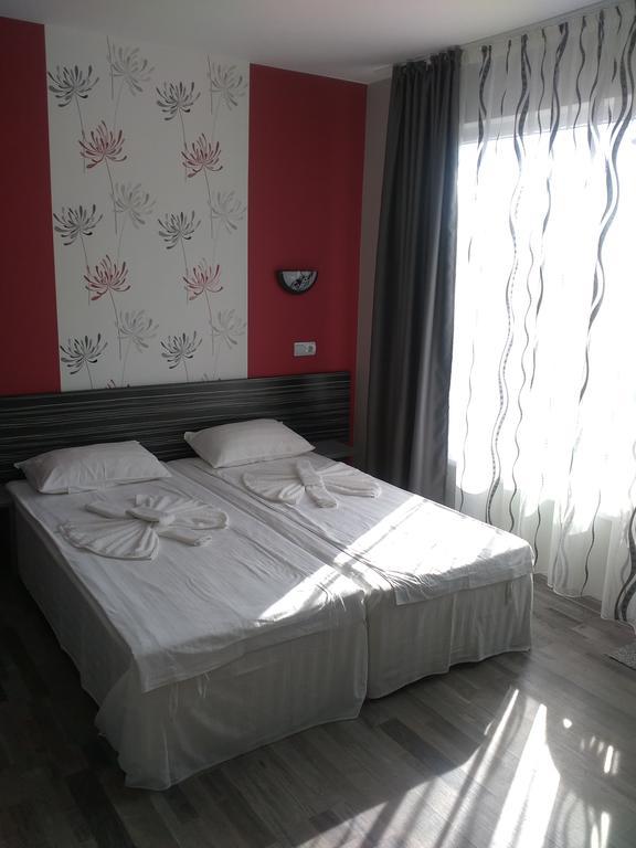 Fits Guest House Primorsko Exterior foto